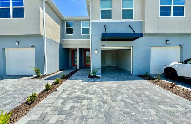 3247 Feather Haven Pl
