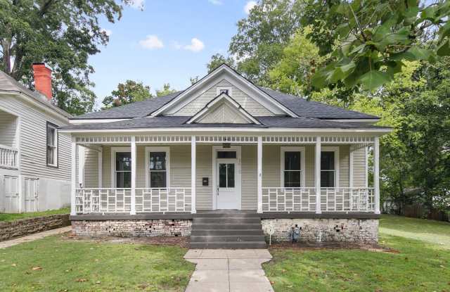 2 Bedroom / 2 Bathroom Avondale House