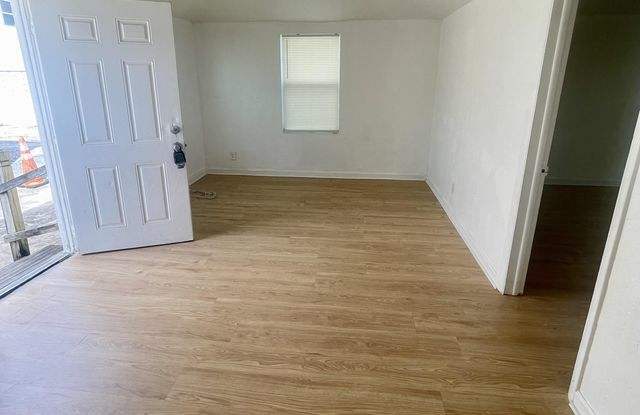 310 Walton Blvd