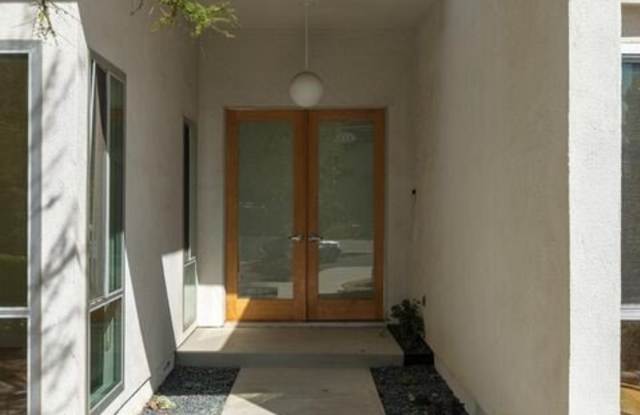 4207 Michelangelo Ave