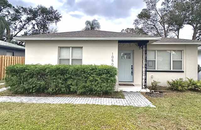 Photo of 1050 Nokomis Street