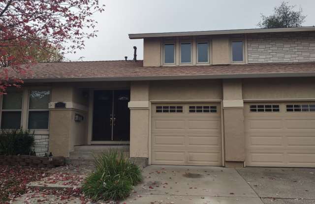 Photo of 1617 Oakview Dr - Roseville 95661