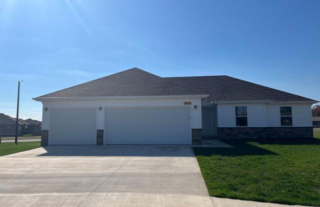 975 S Montpelier - 975 S Montpelier Ct, Republic, MO 65738