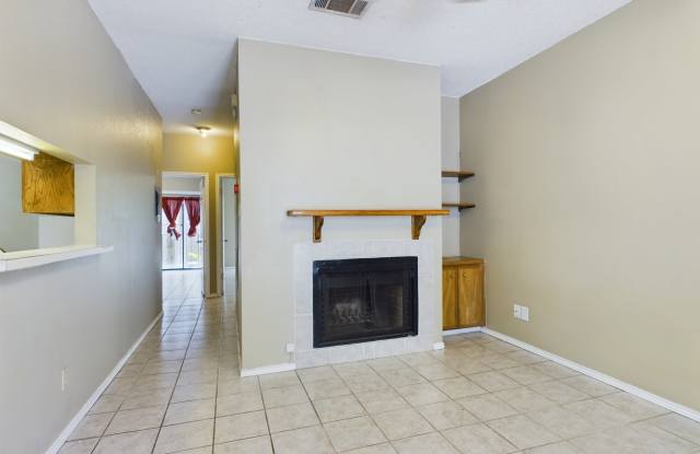 Photo of 2706 Salado St Apt 206