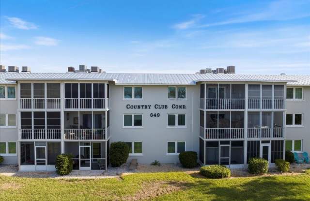 649 TAMIAMI Trail S