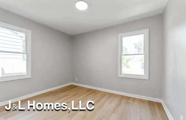 568 Whitethorne Avenue