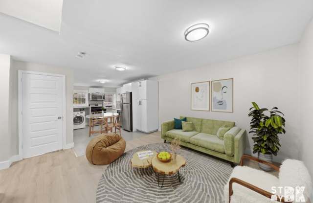 Photo of 311 Van Buren STREET