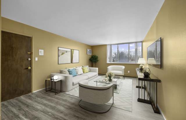 6015 Southfield unit: 3