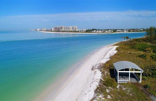 1121 MORNINGSIDE PLACE