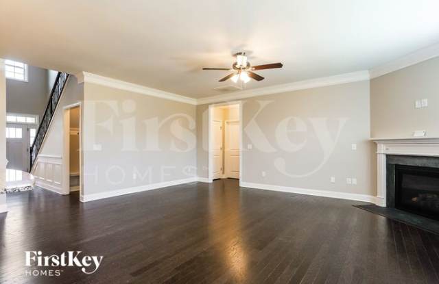 7536 Poplar Meadow Lane