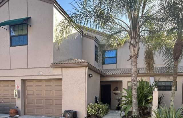 1672 Cypress Pointe Drive