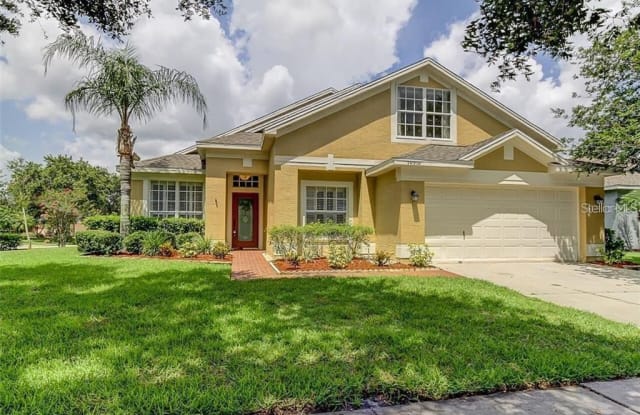 10510 WEYBRIDGE DRIVE - 10510 Weybridge Drive, Westchase, FL 33626