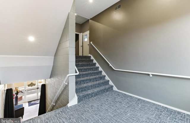 201 BROADWAY unit: Res A