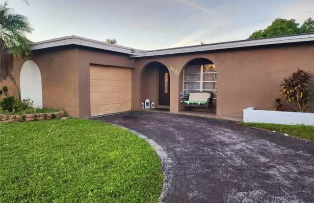 8981 NW 24th Pl - 8981 Northwest 24th Place, Sunrise, FL 33322