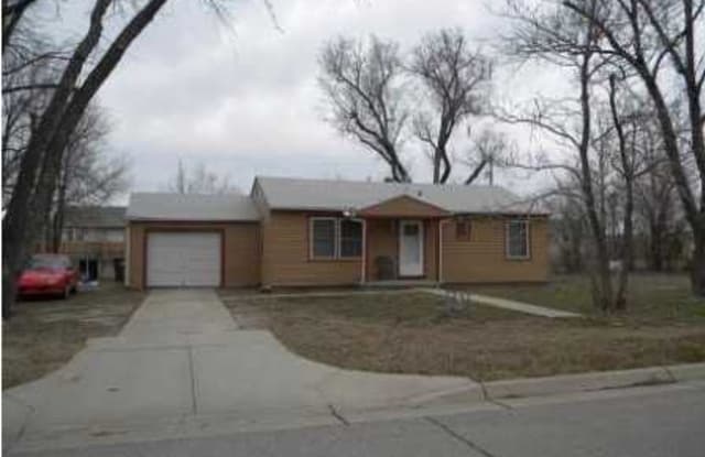 918 W Sunrise Dr - 918 West Sunrise Street, Wichita, KS 67217