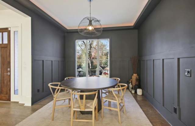 3041 Parkridge Drive NE