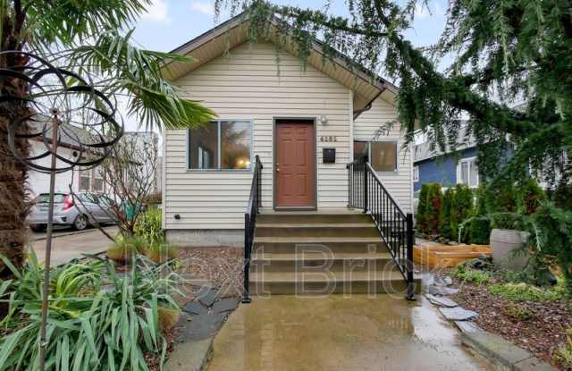 4131 25th Ave SW - 4131 25th Avenue Southwest, Seattle, WA 98106