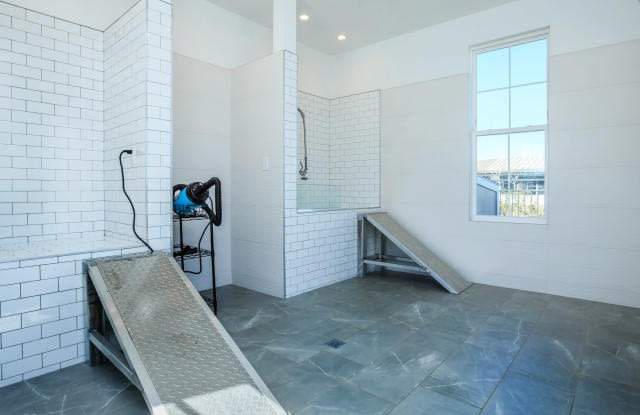Photo of 2950 Harrison Ave Unit E11
