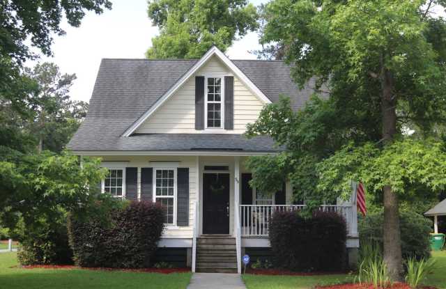 Photo of 55 Lennox Ln