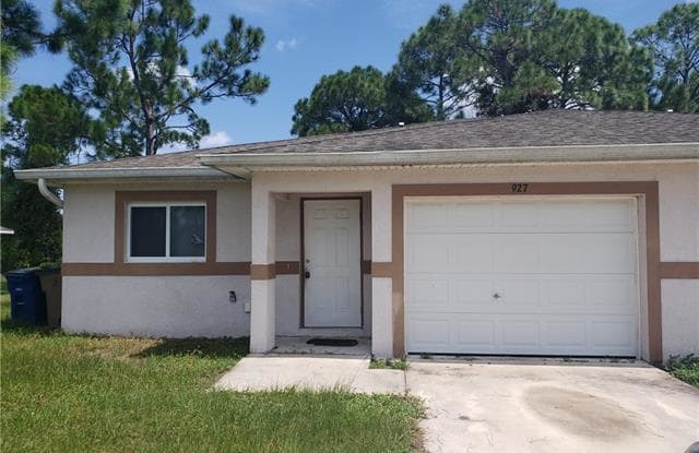 927 Graystone AVE - 927 Graystone Ave, Lehigh Acres, FL 33974