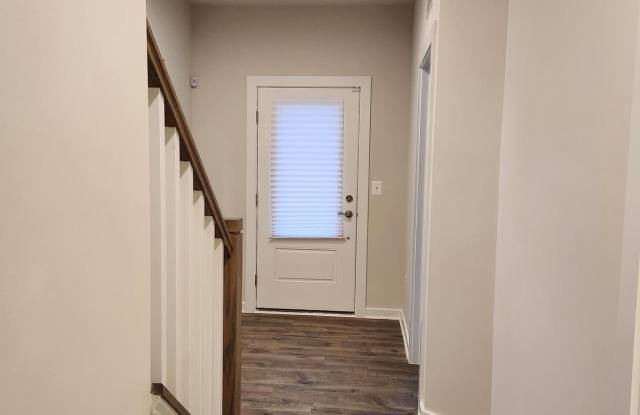 1709 AUTUMN MAPLE LEAF DRIVE