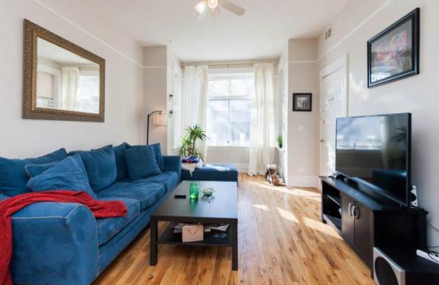 1519 N Claremont Avenue