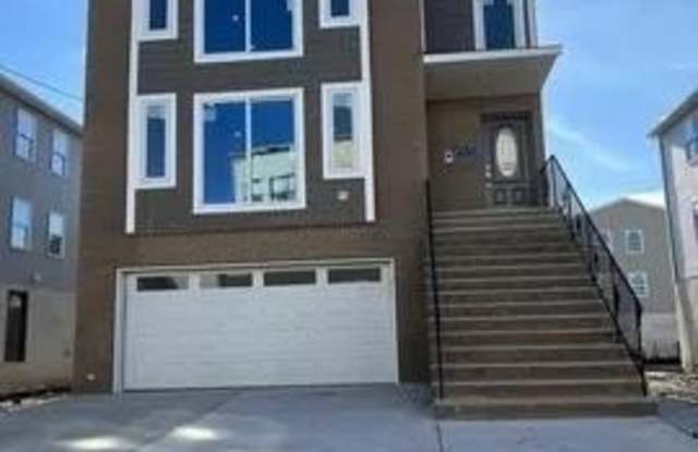 Photo of 230 Tappan Street