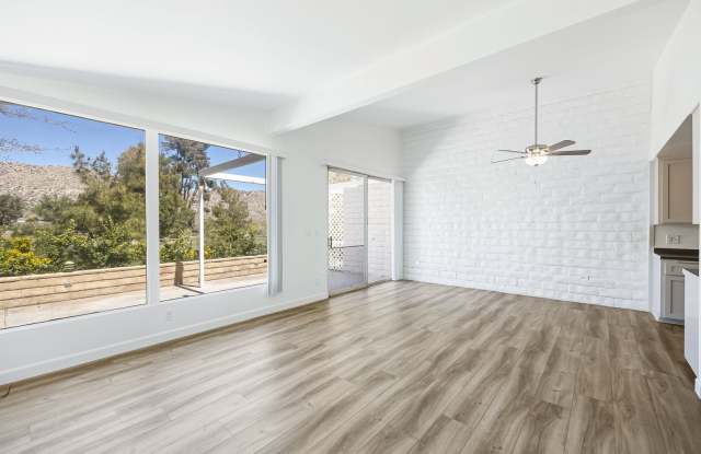 Photo of Get $1,000 Off + 1 Month Free at 55100 Airlane Dr!