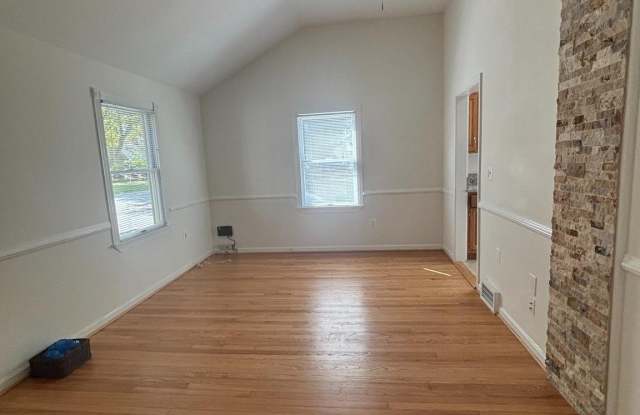 1240 KENSINGTON Road