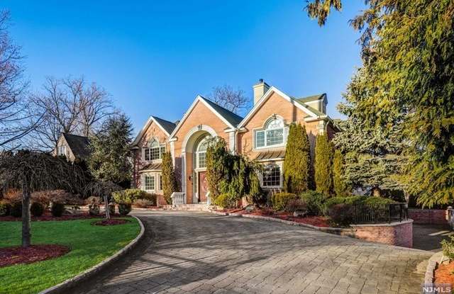 113 Pershing Road - 113 Pershing Road, Englewood Cliffs, NJ 07632