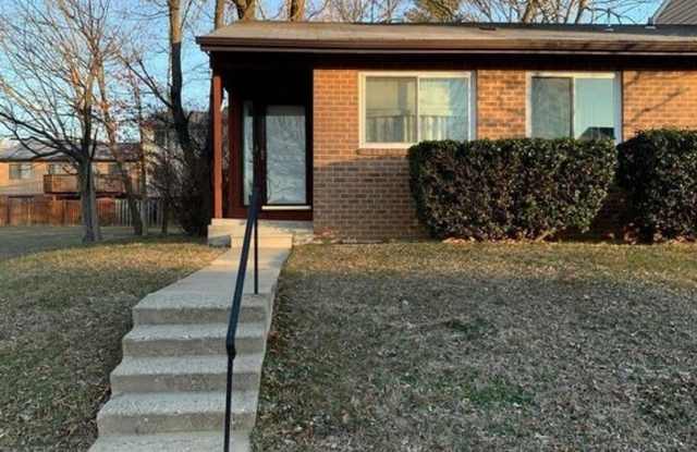 Photo of Charming 2 Bedroom/1.5 Bathroom Home in Randallstown, MD!