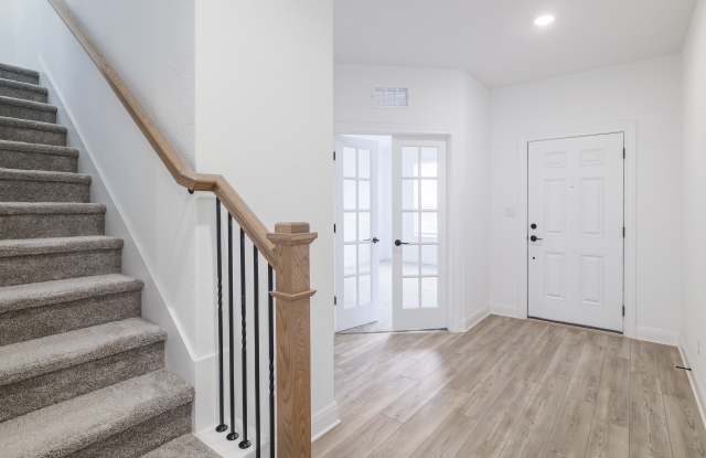 12101 Paseo de los Lagos Lane