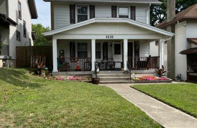 1131 Beaumont Avenue