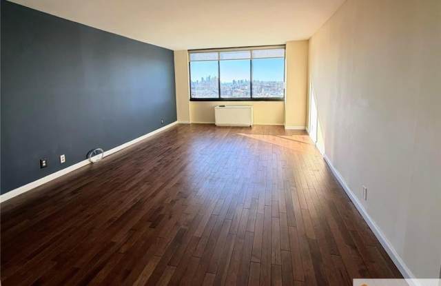 Photo of 770 Anderson Avenue