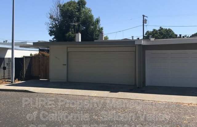1854 Camphor Court