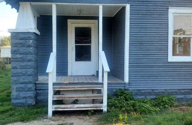 Beautiful Home Close to Sand Springs!