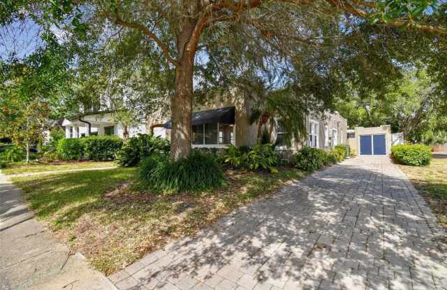 1618 S ARRAWANA AVENUE