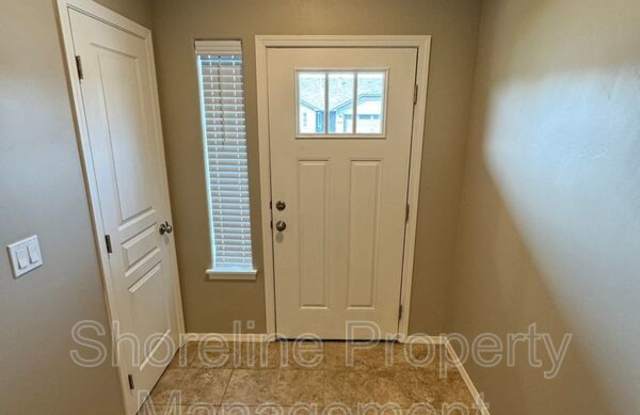 511 Diamond Lake Street