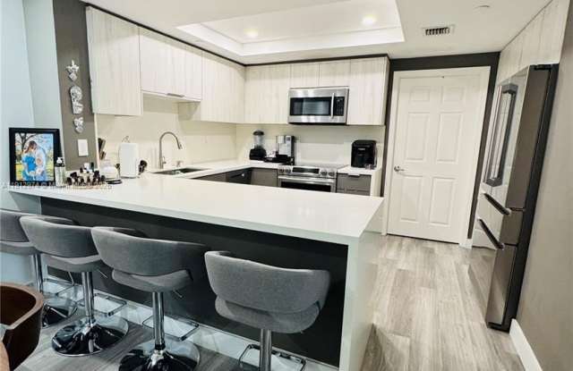 Photo of 9725 NW 52nd St