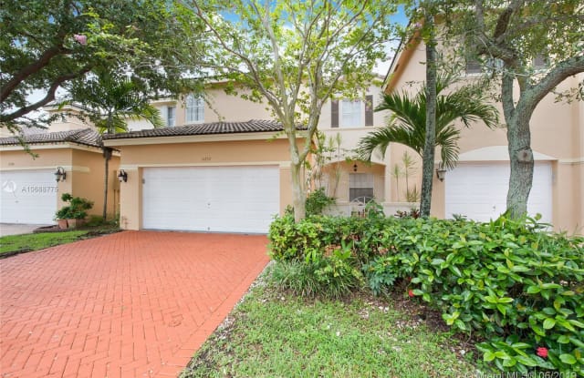 11252 NW 54th Ter - 11252 Northwest 54th Terrace, Doral, FL 33178