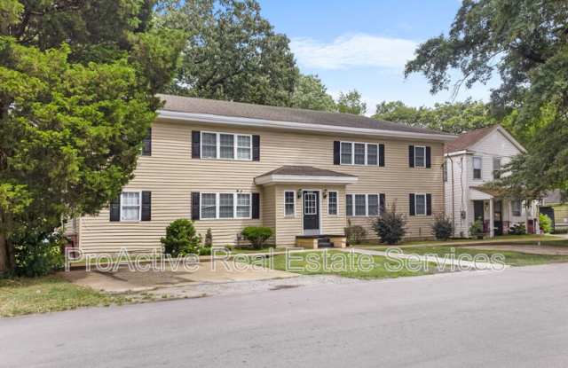 1415 Commerce Ave - 3