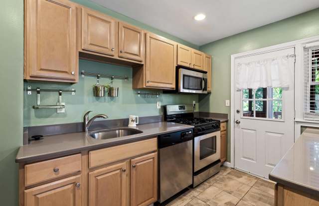 1613 GLEN KEITH Boulevard