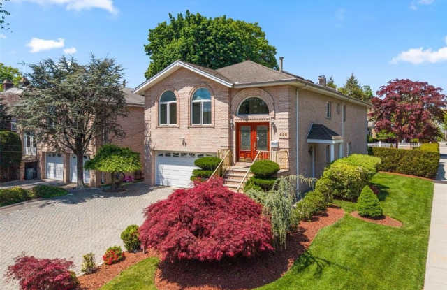 499 Morse Avenue