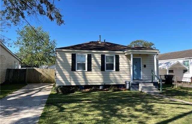 1927 KENTUCKY Avenue