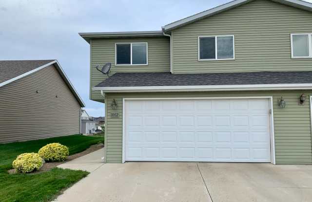 3 bedroom 2.5 bath townhome