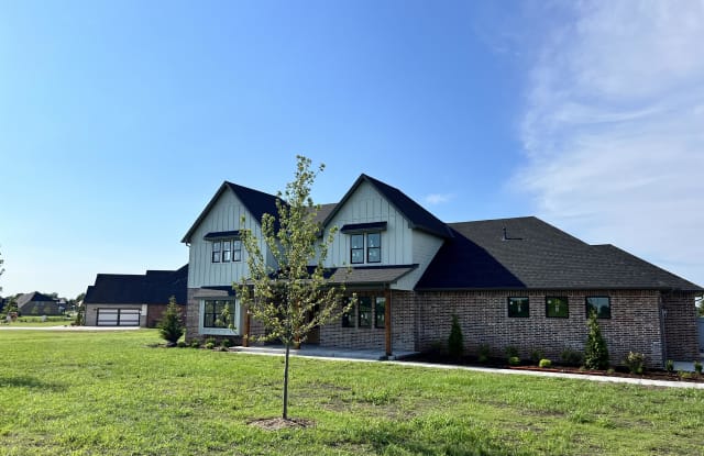 2920 Edgefield Lane - 2920 Edgefield Lane, McClain County, OK 73072