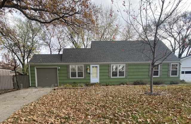 906 Wellington Road