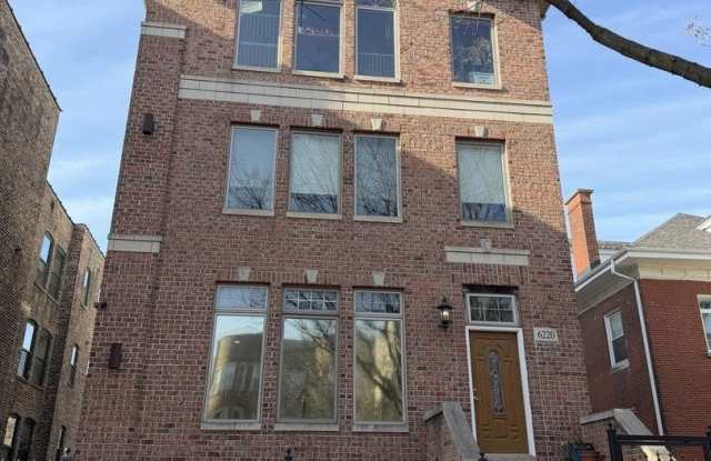 Photo of 6220 S Kimbark Street