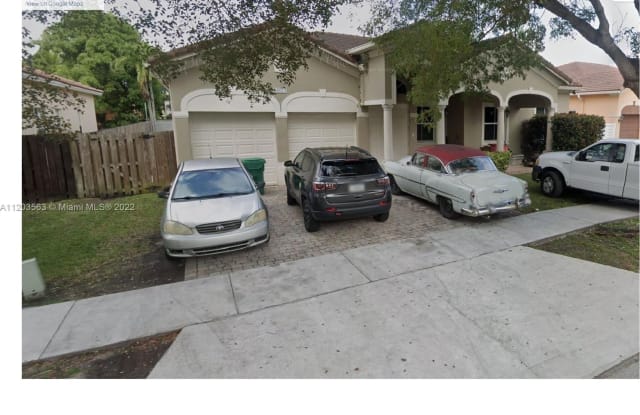 16621 SW 82nd Ter - 16621 SW 82nd Ter, Miami-Dade County, FL 33193