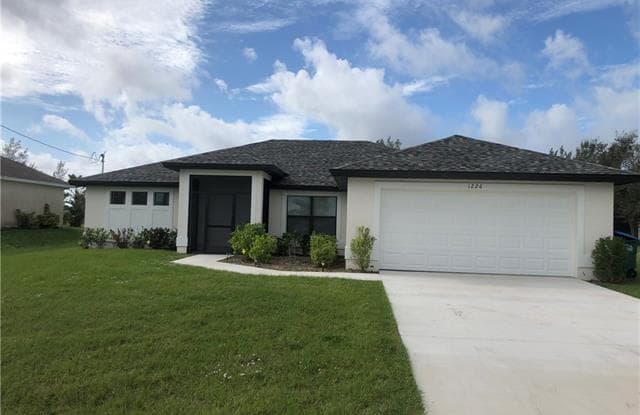 1226 SW 17th PL - 1226 Southwest 17th Place, Cape Coral, FL 33991